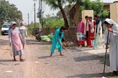 Raipur-cleanliness-drive-in-the-convent-surroundings-1